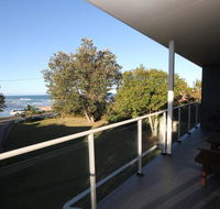 BEACHFRONT 3- 3/12 Bundella Ave LC