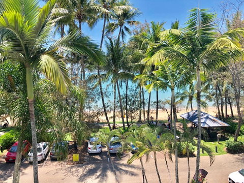 Beachfront Apartment- Paringa - Hotel QLD 2