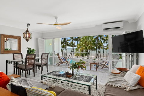 Beachfront Apt. In Alamanda Beachfront Resort (17) - Hotel QLD 2