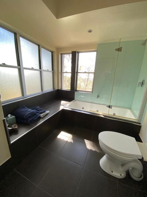 Redrock Retreat - Hotel QLD 1