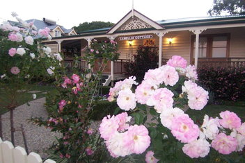 Reid\'s Place with Hotel QLD