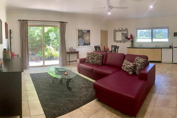 River Gum Luxury Bed And Breakfast with Hotel QLD