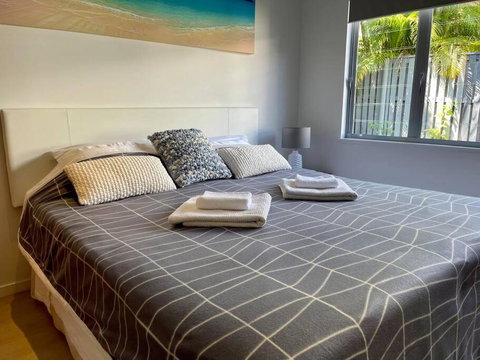 Relax At Trinity Beach Getaway, Blue Lagoon, Trinity Beach - Hotel QLD 0