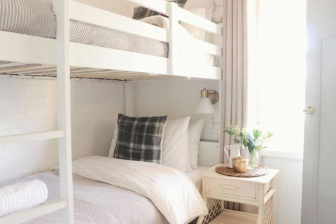 Rustic Chic 200 Metres From CBD - Hotel QLD 1