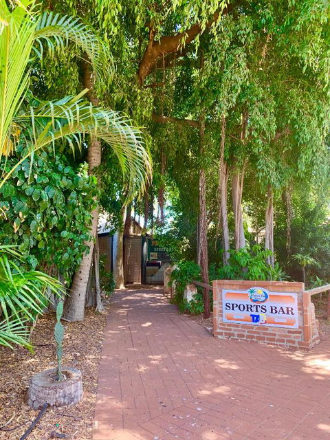 Roebuck Bay Hotel - Hotel QLD 1