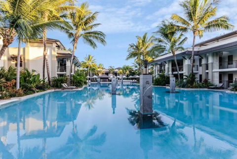 Rooftop Tranquility At Stunning Temple Resort - Hotel QLD 3