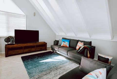 Rosella - Hotel QLD 3