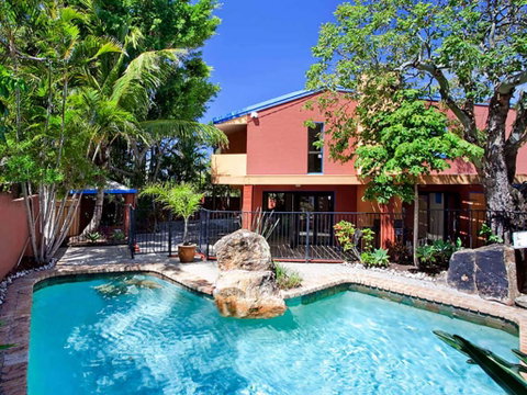 Ross Cres Spacious Private Beach House - Hotel QLD 0