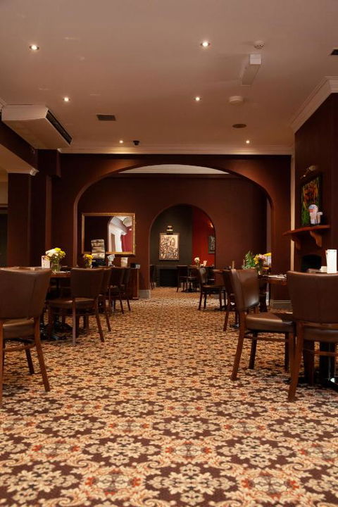 Royal Hotel Singleton - Hotel QLD 1