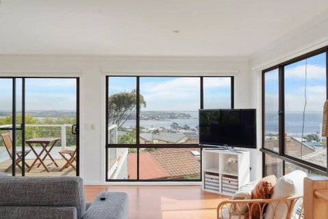 San Remo Panorama By Ready Set Stay - BYO LINEN & TOWELS - Hotel QLD 1