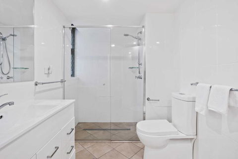 Sandown - Hosted By Burleigh Letting - Hotel QLD 1