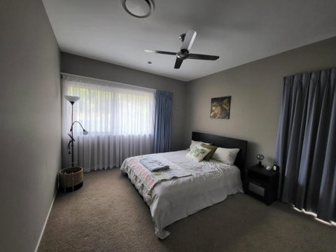 Surrounding Areas Allow You To Do As Little Or As Much As You Like - Hotel QLD 3