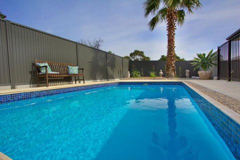 The Clyde Barossa Valley - Hotel QLD 1
