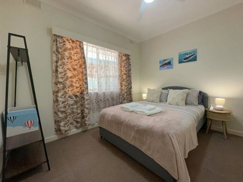 The Hidden Gem Exquisite 3BR Retreat In Berri - Hotel QLD 3