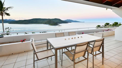 Bella Vista E9 - Ocean View Spacious 2 Bedroom With Golf Buggy - Hotel QLD 2