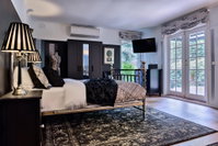 Book Sassafras Accommodation Vacations Hotel QLD Hotel QLD