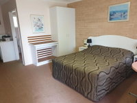 Book Blayney Accommodation Vacations Hotel QLD Hotel QLD