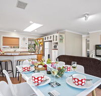 Blue Haze - air conditioned comfort - Hotel QLD