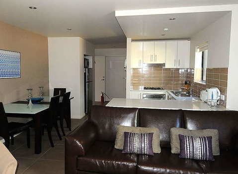 Blues Air 3A - Hotel QLD 3