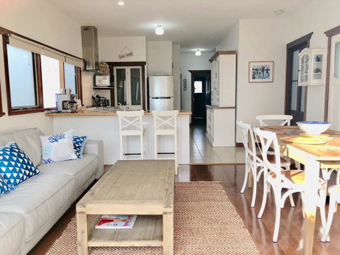 Bluey's - Hotel QLD 0