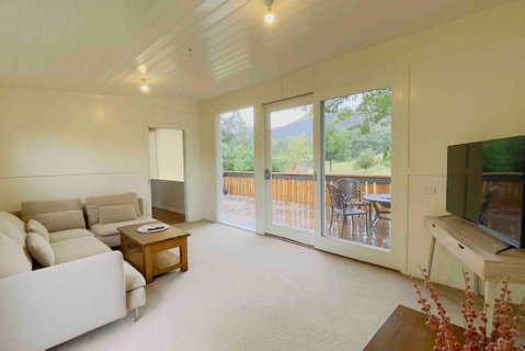Tiny House At Gilderoy Valley Views - Hotel QLD 3