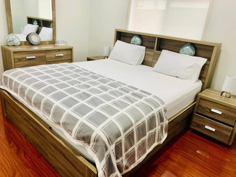 Welcome To Sunny Sanctuary - Hotel QLD 1