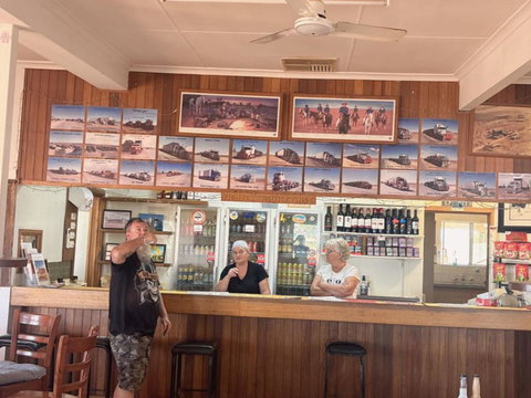 Lyndhurst Hotel SA - Hotel QLD 1