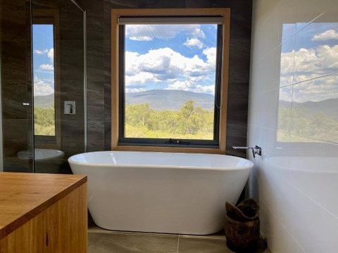 Yarra Valley Country Escape - Hotel QLD 1