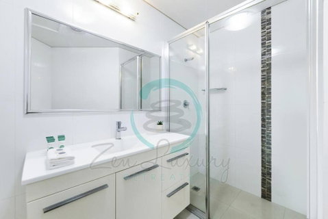 Zen On Stuart: 3-BR Penthouse Pad + Pool + BBQ - Hotel QLD 2