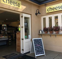 Small Group Adelaide Hills and Hahndorf Hideaway Tour from Adelaide - Hotel QLD