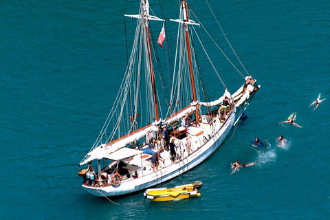 Whitehaven Beach Sailing And Snorkeling Cruise - Hotel QLD 3