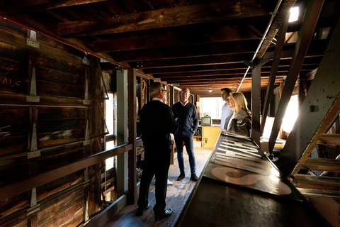 Adelaide Oval Stadium Tour - Hotel QLD 4