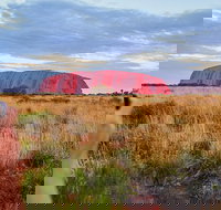 Uluru Ayers Rock Sunset with Outback Barbecue Dinner and Star Tour - Hotel QLD