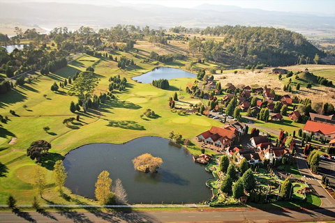 West Tamar Wine Tour - Hotel QLD 4