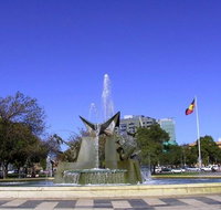 Explore Adelaide City Tour Haigh's Tasting Chocolate  Adelaide Oval Tour - Hotel QLD