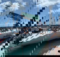 2-Night Whitsundays Sailing Cruise incl. Whitehaven Beach  Great Barrier Reef - Hotel QLD