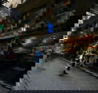 Central Melbourne Walking Tour - Hotel QLD