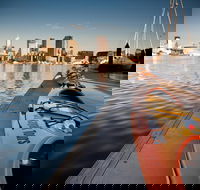 Melbourne Sunset Kayaking Experience with Dinner - Hotel QLD