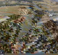 Hunter Valley Broken Back Range Helicopter Flight from Cessnock - Hotel QLD