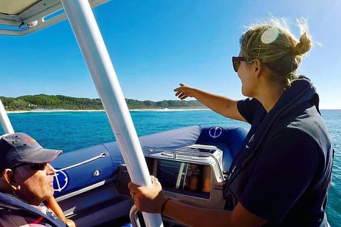 Julian Rocks Byron Bay Cruise - Hotel QLD 3