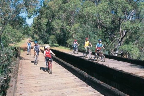 Perth Hills - Wildlife, Art & Gastronomy - Hotel QLD 2