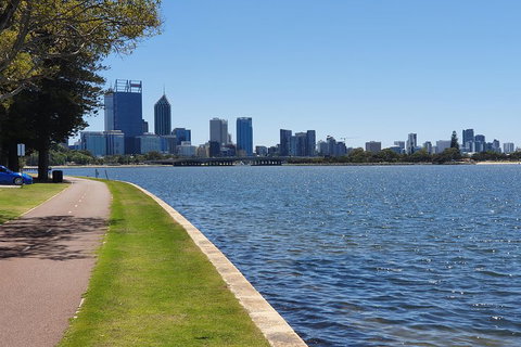 Perth Bike Tour - Beautiful Matilda Bay And Kings Park - Hotel QLD 4